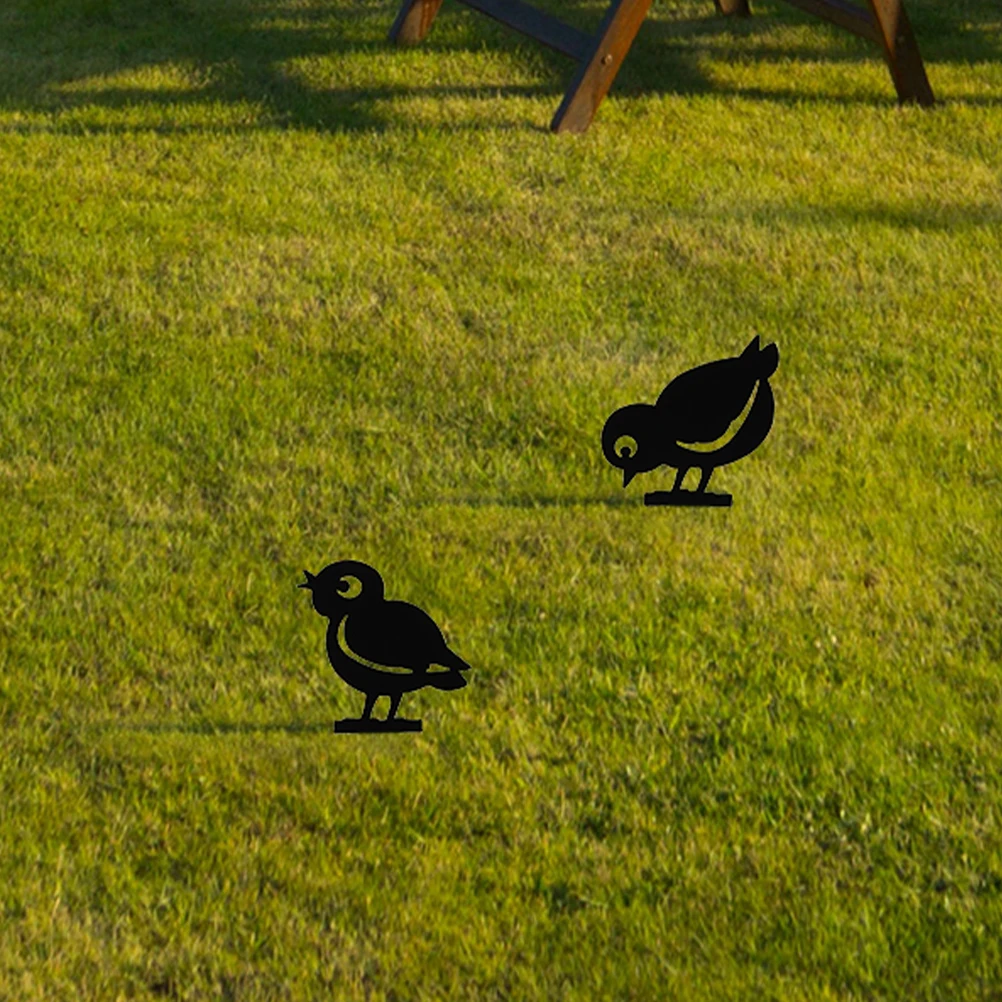

2 Pcs Decorate Chicken Card Insertion Ornament Farmhouse Lawn Ornaments Iron Garden Stake