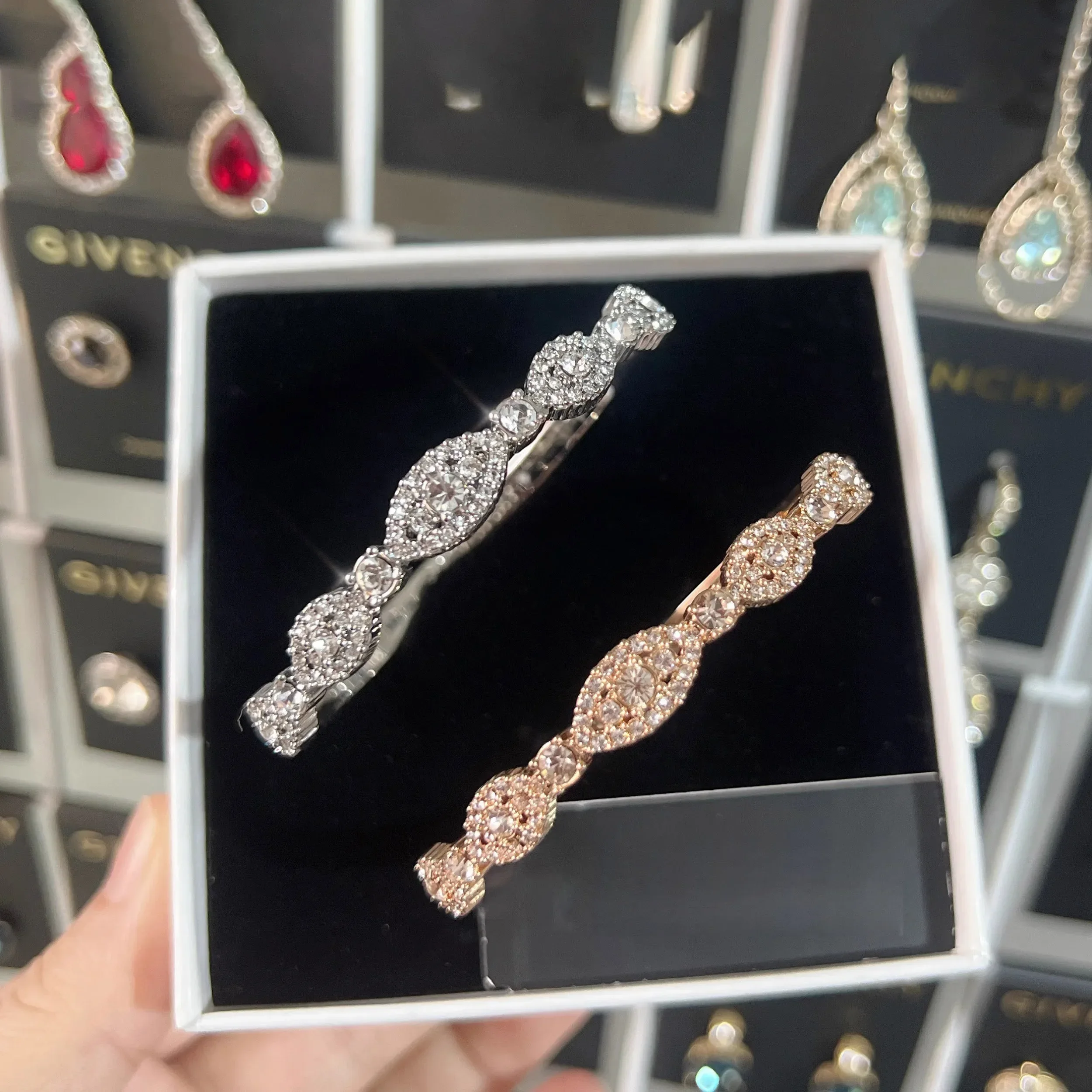 

Chic and Affordable: 2025 S925 Silver GVC Bracelet - Upscale Design, Enhances Your Charm Effortlessly
