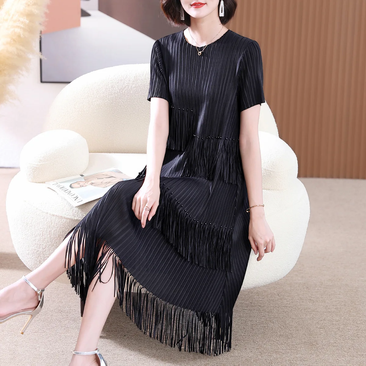 Pleated Fringe Little Black Dress Women's Summer High-end Temperament Dress 2024 New Simple and Versatile Women's Dress