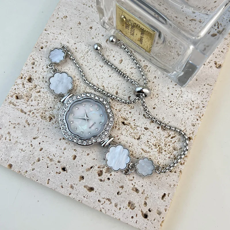 

Temperament Flower Bracelet Watch Ladies Niche Minimalist Wristwatches Foreign Trade Fashion Manufacturer Wholesale Quartz Watch