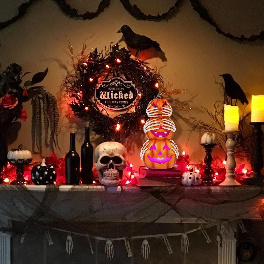 ديكور اليقطين المكدس من راتينج الهالوين يضيء جاك يا فانوس مع أيدي هيكل عظمي لطاولة الشرفة ونافذة الموقد الداخلي والخارجي