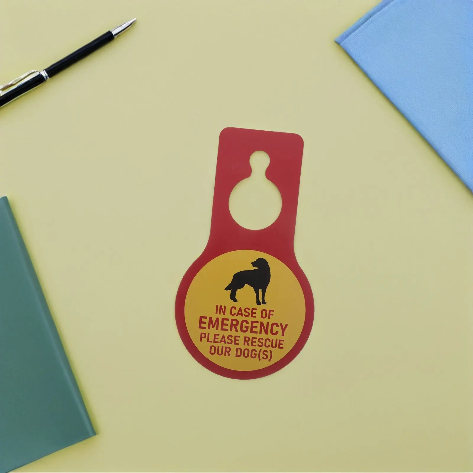 2Pcs Pet Emergency Rescue Hanging Sign PVC Waterproof Door Hanger Indoor Outdoor Bedroom Dorm Office Animal Warning Sign