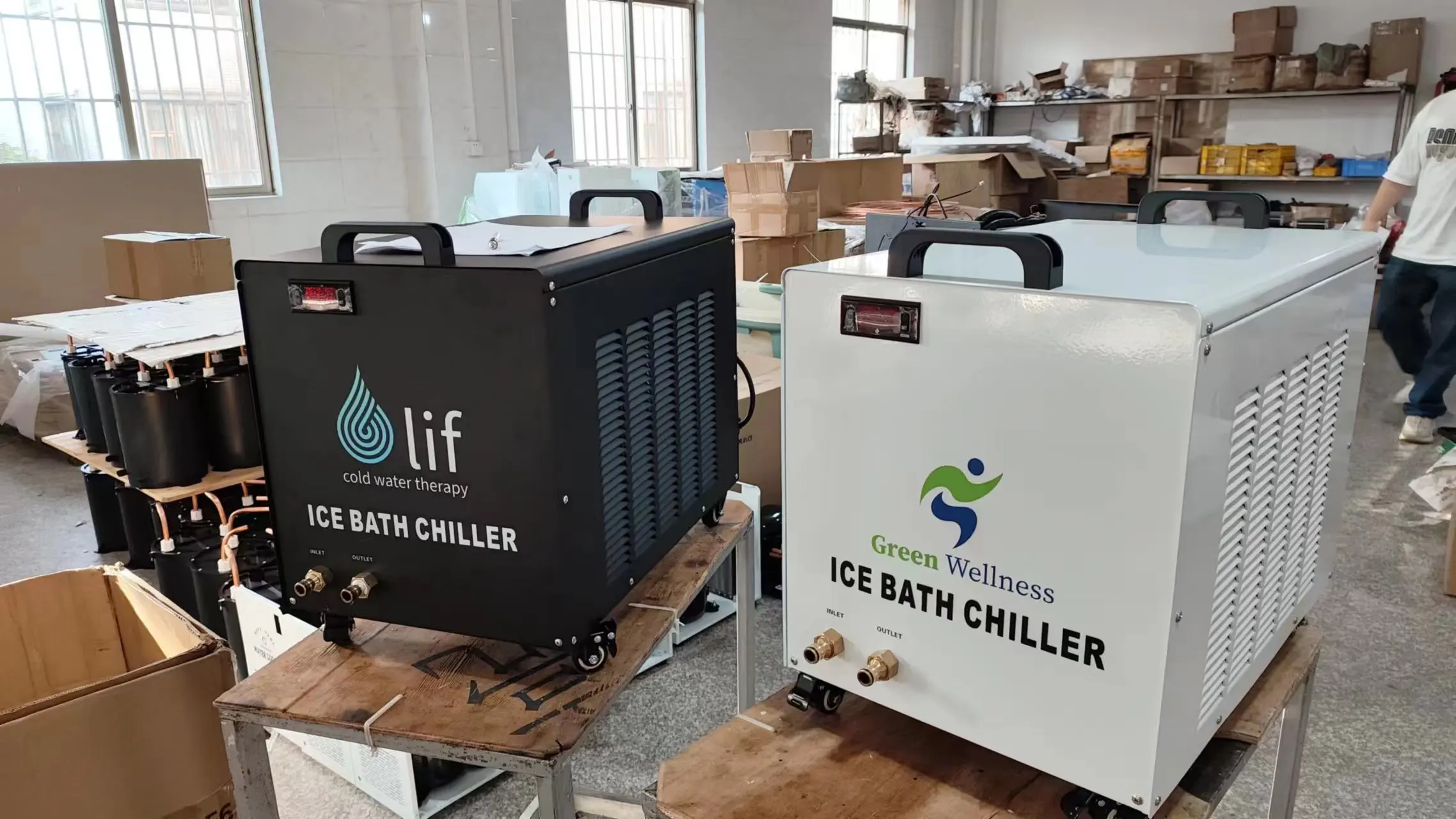 Factory Sports Fitness Cold Plunge Inflatable with Chiller Ice Plunge Pool with Chiller Ice Barrel Cold Plunge Therapy Tub