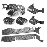 Stainless steel chassis axle protection plate suitable for 1:10 RC tracked car TRX4 BRONCO TRX-4 Defender upgraded accessories