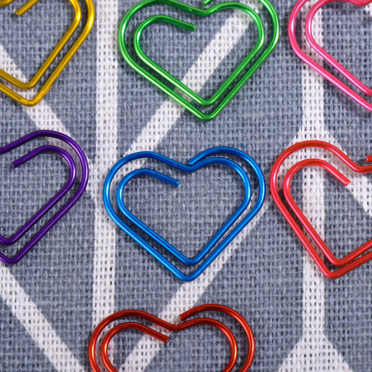 12pcs Heart-Shaped Paper Clips Premium Electroplated Metal Strong Clipping Force Colorful Creative Design For Note Photo