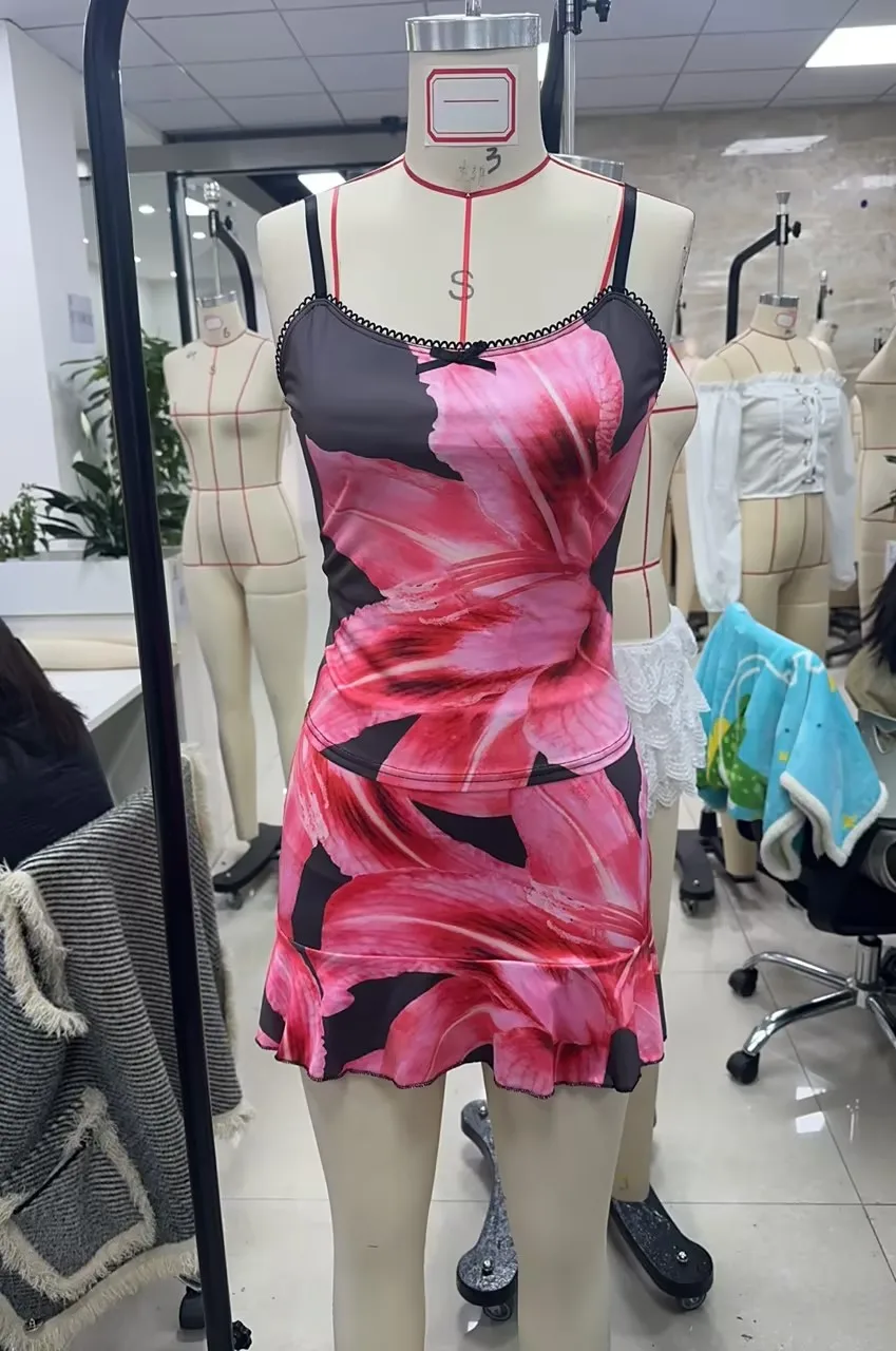 

Women’s Two Piece Summer Outfits Sleeveless Floral Print Tank Tops and Ruffle Skirt Set Beachwear