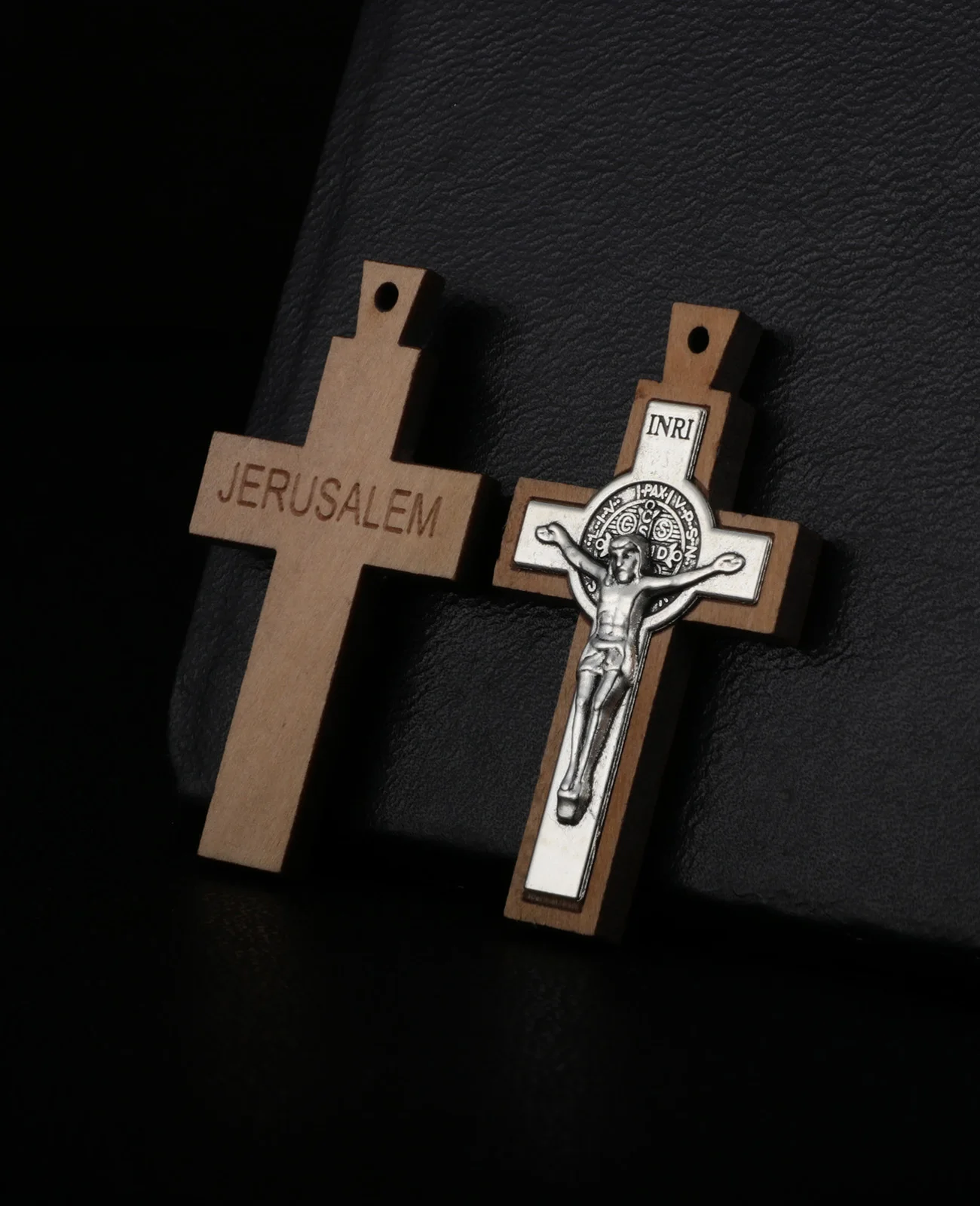 Diyalo 5 Teile/los Holz Exorzismus St.Benedict Kruzifix Kreuz Anhänger für DIY Rosenkranz Halskette Armband Chaplet Schmuck Machen Teile – Detail 4
