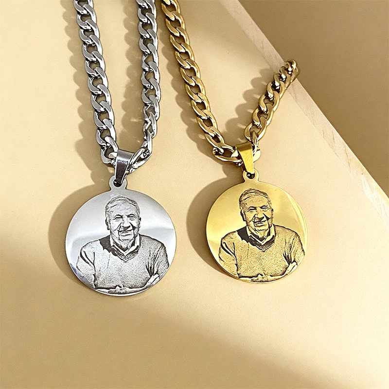 

Fashion Cuban Link Chain Custom Photo Pendant Necklace Stainless Steel Portrait Picture Personalized Choker Woman Man Necklace