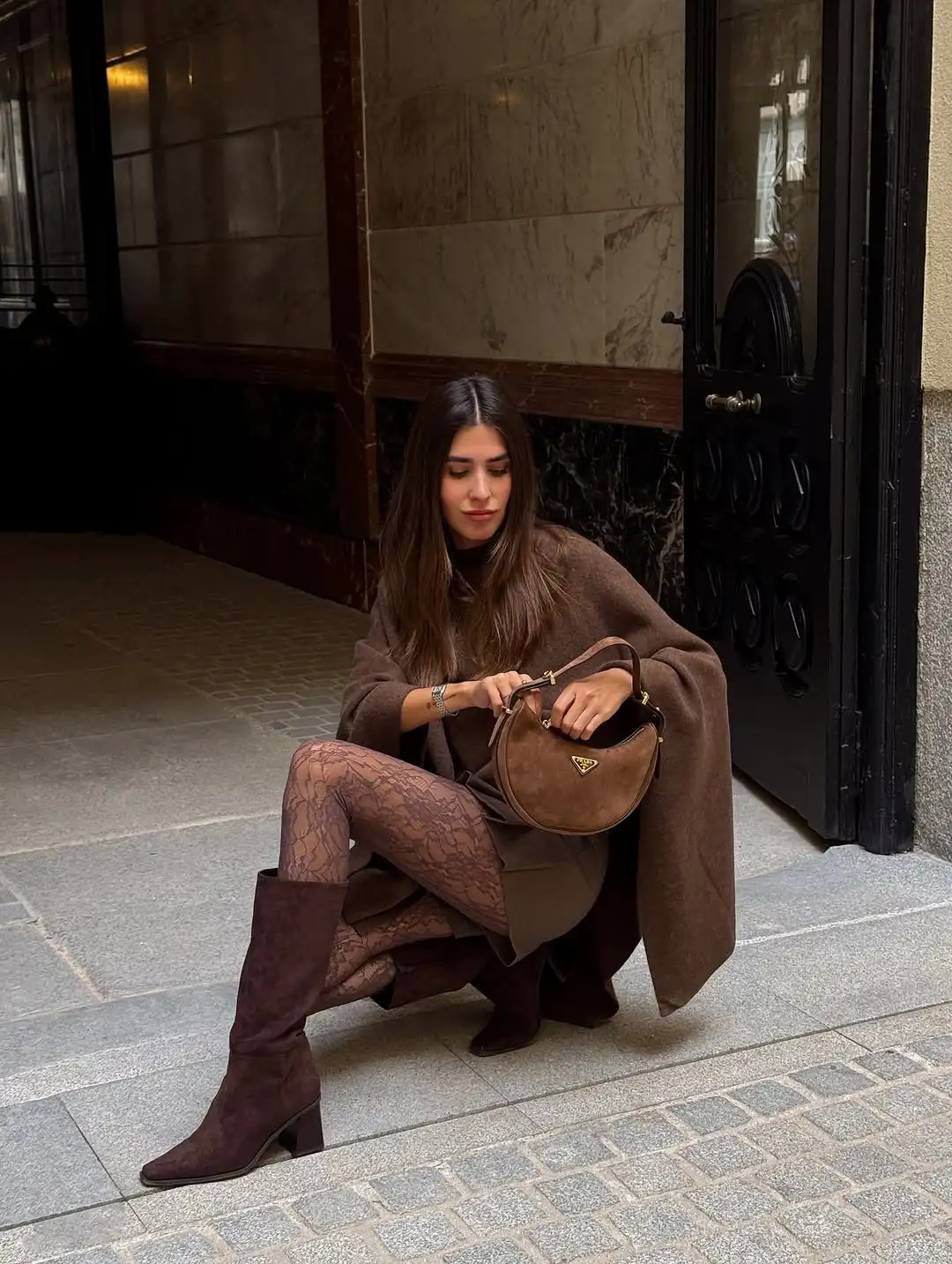 

Women Casual Brown Cape Knitted Pullover Chic Round Neck Long Sleeve Loose Short Sweater Lady Daily Commute Street Pullovers