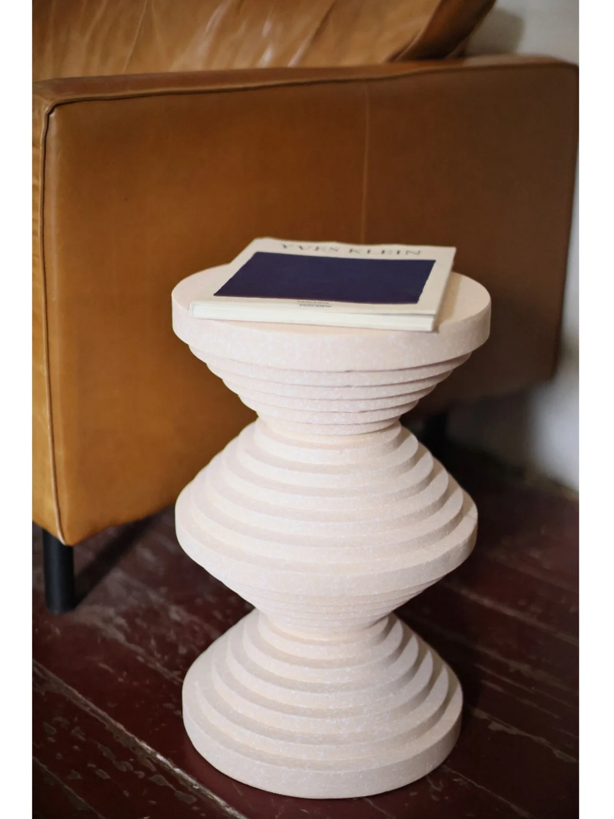 Nordic Light Luxury Style Side Table Modern Home Art Decoration Simple Coffee Cement Material Cylindrical Shape Step Shape Table