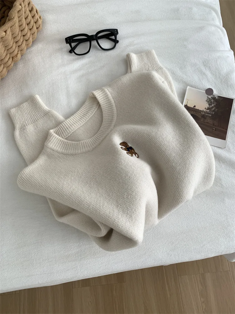 Thick Teddy Bear Embroidered Pullover Sweater Women Loose Gray Long Sleeved Knit Sweater Warm For Autumn