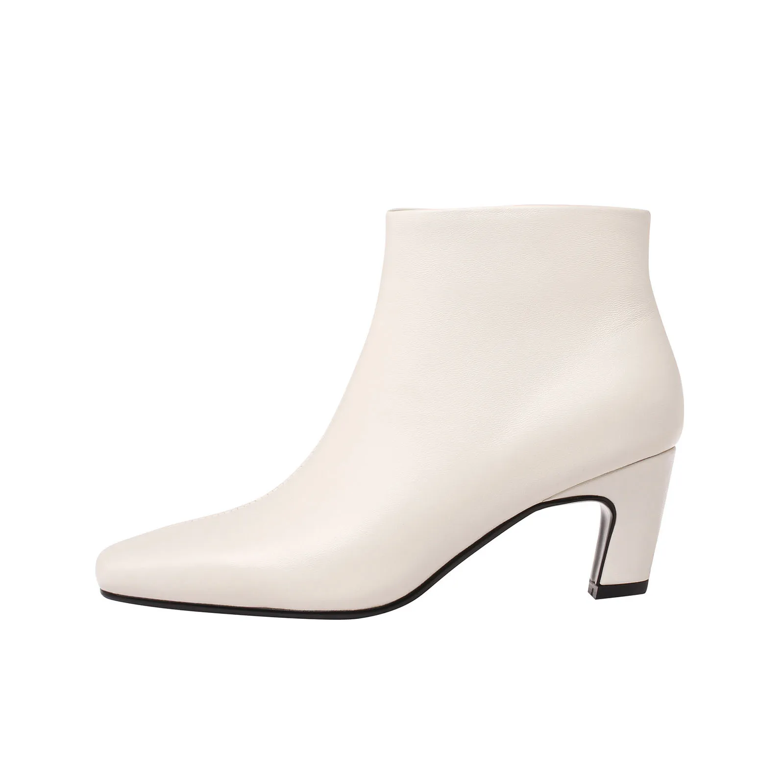 Arden Furtado 2024 White Cowhide Short boots Square-head Side zipper Chunky heels Modern boots Simple style Large size boots