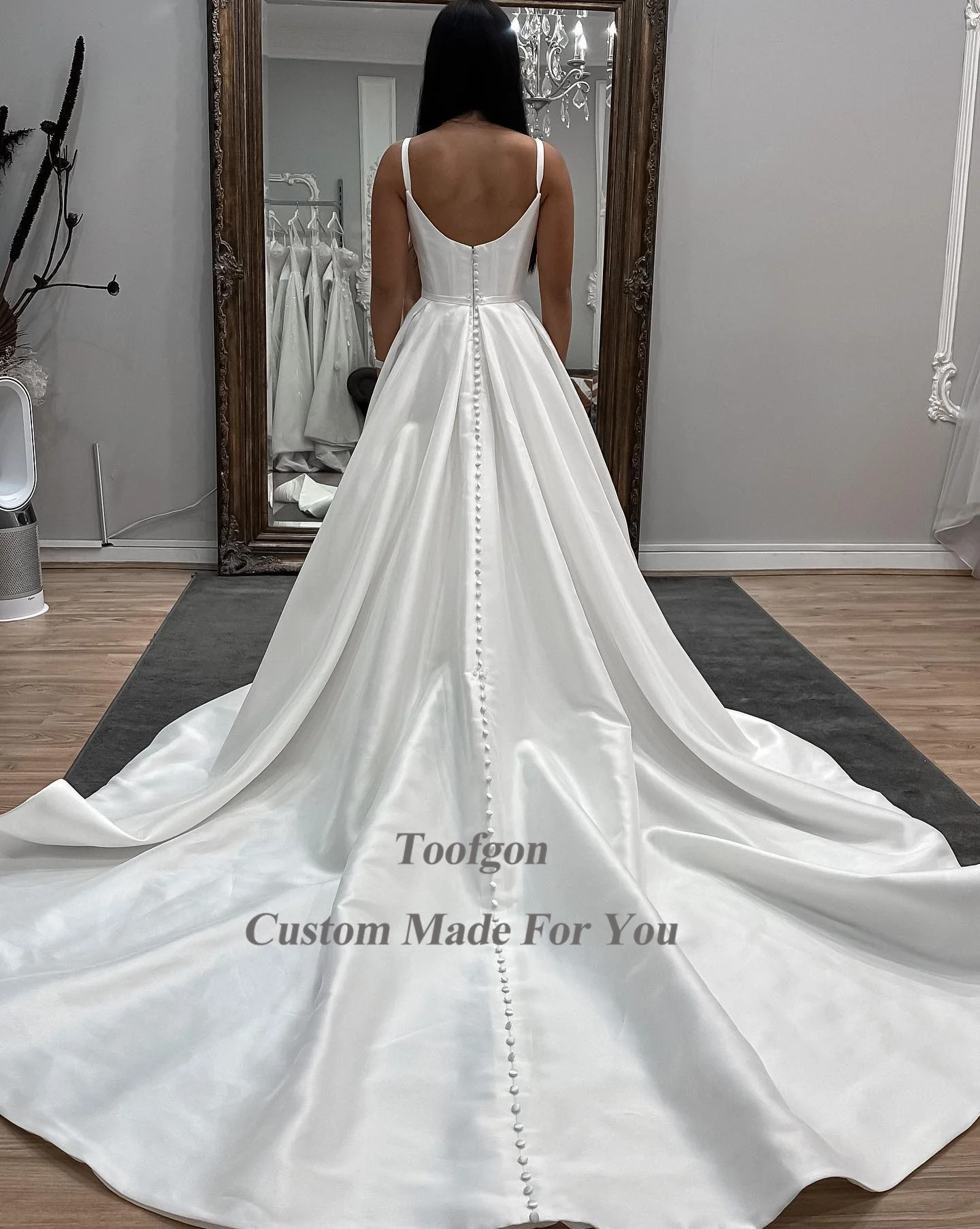 Toofgon A Line Satin Bride Wedding Dresses Buttons Back Spaghetti Straps Long Train Women Bridal Gowns Bones vestido de noiva