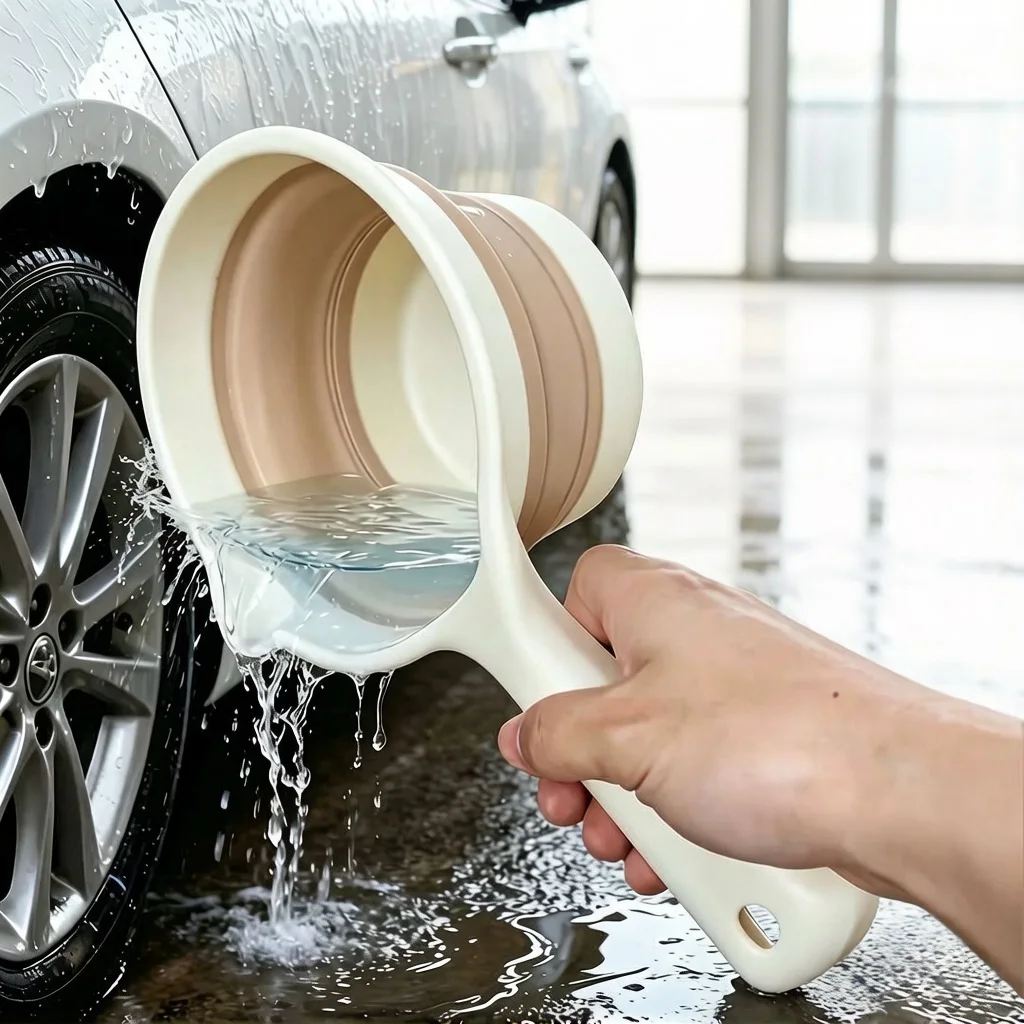 

1PC Multifunctional Foldable Water Scoop for Household Kitchen, Bathroom, Garden and Car Washing, Plastic Adhesive Hook