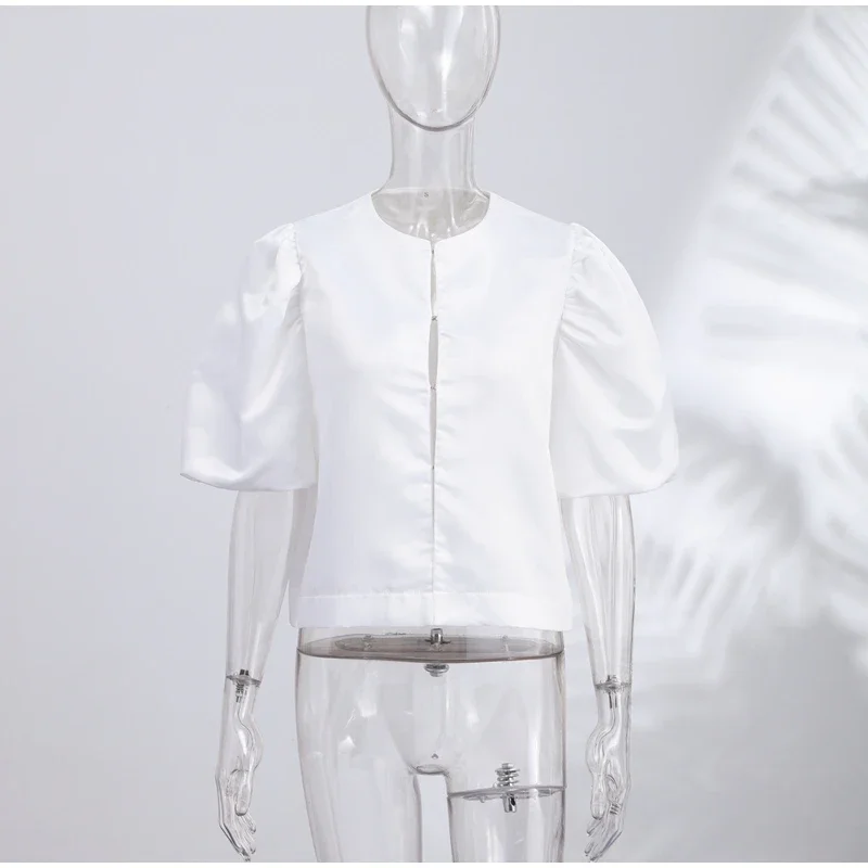 Elegante Damen-Satinbluse mit O-Ausschnitt, Puffärmeln, Schnallenverschluss, einfarbig, locker geschnitten, vielseitig kombinierbar, Party-Mode-Oberteil, Sommer 2026 – Detail 3