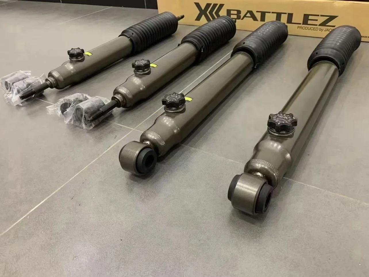 

Suitable for JAOS BATTLEZ LC76 Original High Comfort Shock Absorber 14-segment damping adjustable
