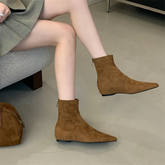 Mulher botas planas sapatos de ponta botas-calçado de inverno feminino baixo pontudo senhoras de borracha outono 2024 tornozelo equitação rendas dedo do pé apontado