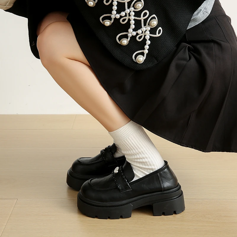 

2026 New Versatile Thick Bottom British Style Small Leather Shoes French Loafers Comfortable All-Match Flat Heel Round Toe Shoe