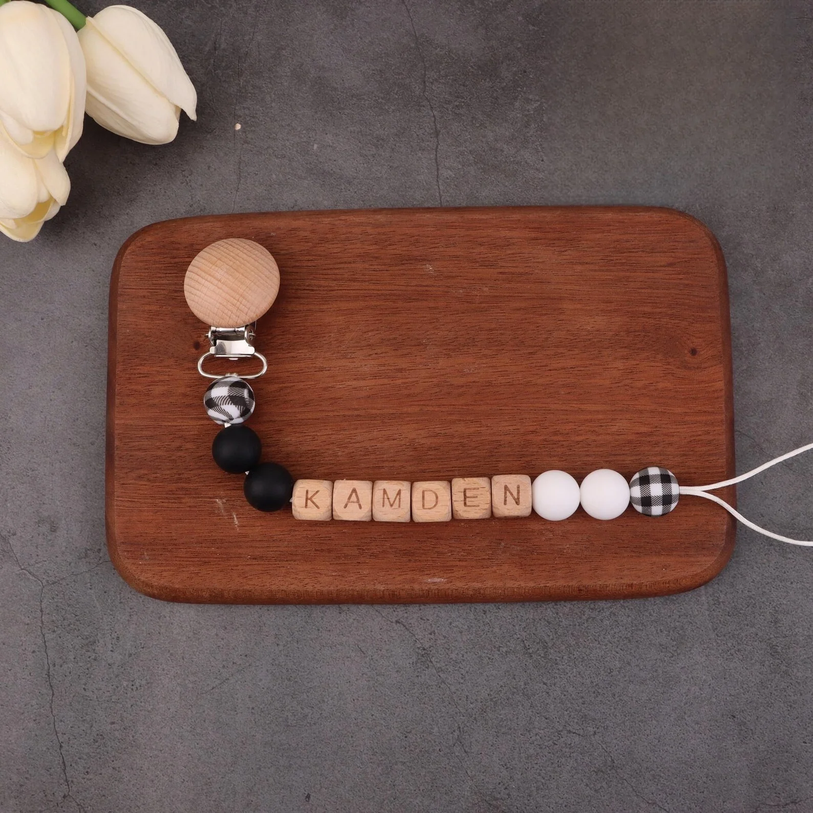 개인화 된 아기 젖꼭지 가죽 끈 나무 이름 구슬 소년 소녀를위한 독특한 젖꼭지 체인