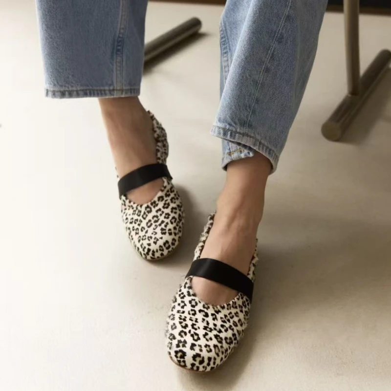 Ballerine di design di lusso Donna Moda Leopardo Peluche Design Caldo Mary Jane Scarpe da donna Elegante abito da festa Décolleté con tacco basso