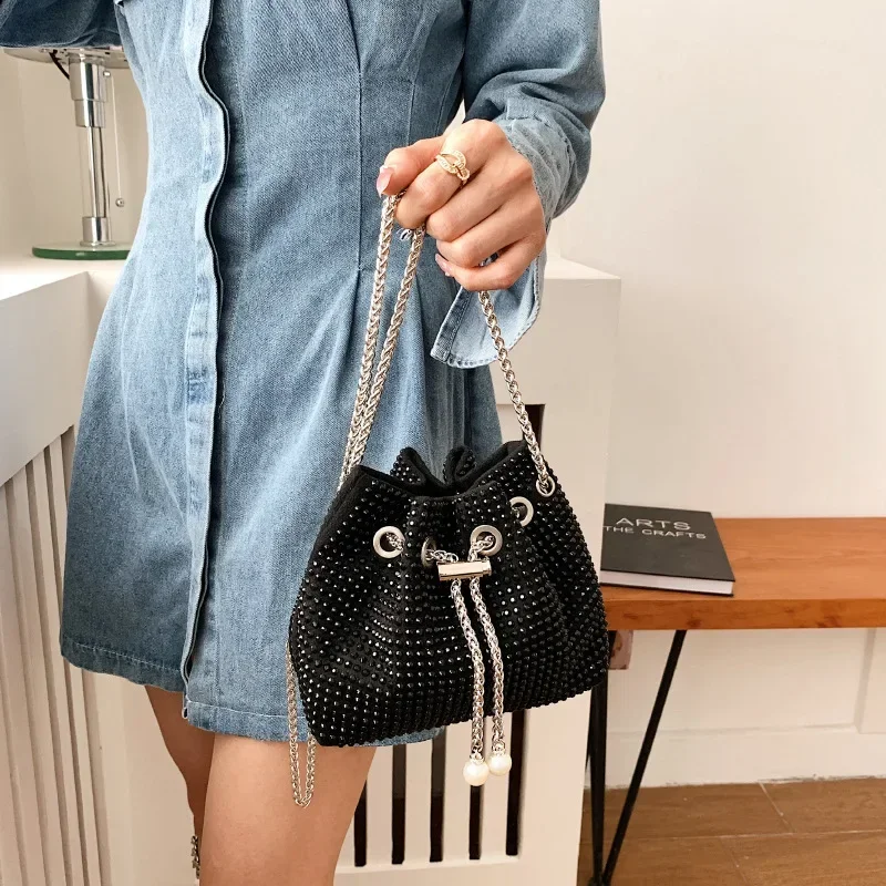 Trendy Sequin Decorated Bucket Bag Fashionable Single Shoulder Underarm Bag Internet Famous Korean Version Portable Women\'s Bag