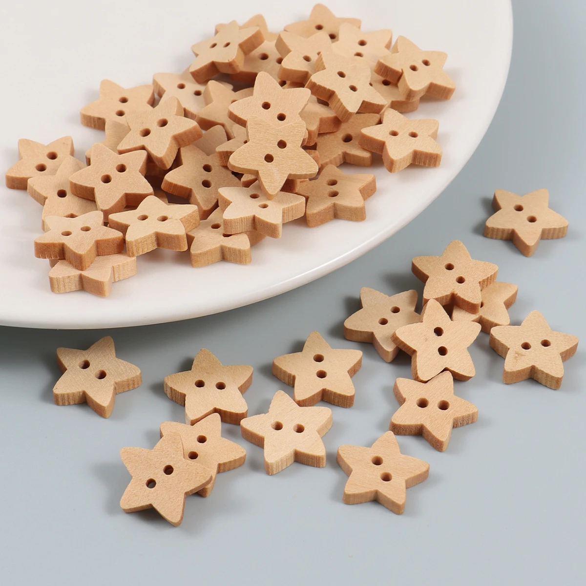 50Pcs 2 Holes Natural Color Butterfly Animal Flower Wooden Buttons for Needlework Craft Scrapbooking DIY Sewing Accessories