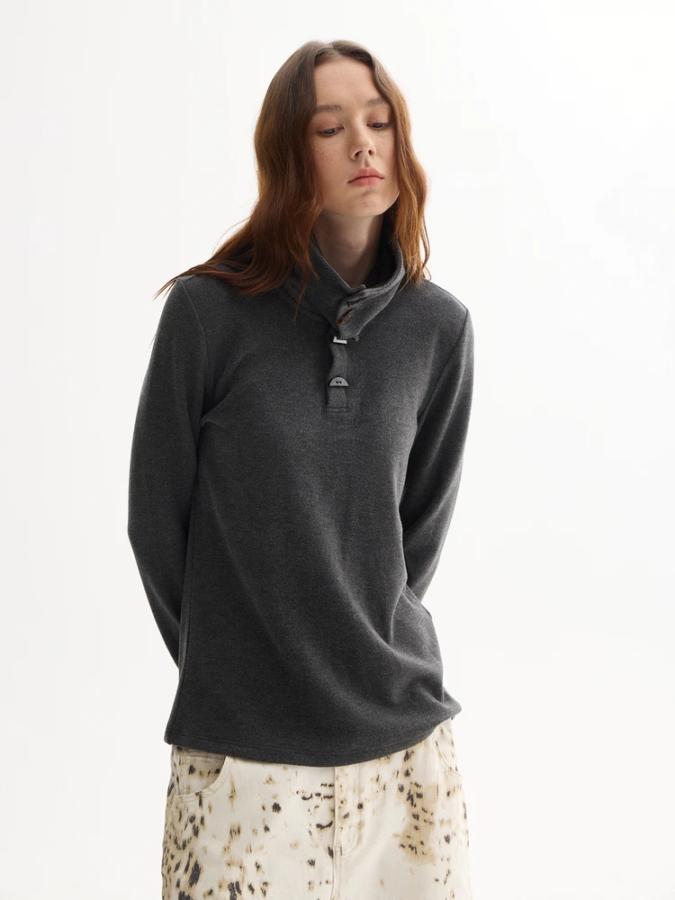 

Furifuri Soft Wool Cloud Fluffy Feel Real Bull Horn Button High Collar Turn down Collar Two Wear Long Sve Women's Sweater