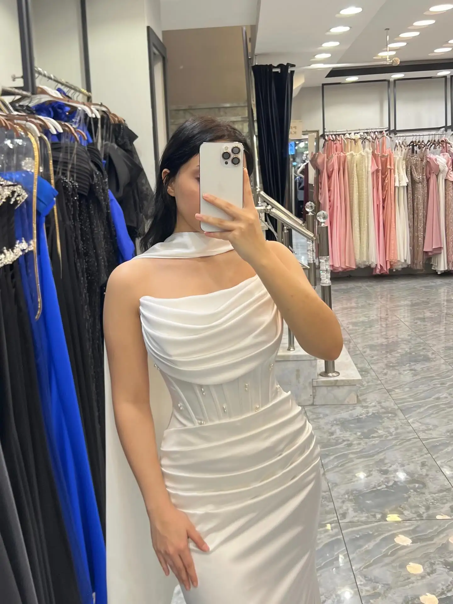 فستان حفلات أنيق مخصص بدون حمالات أبيض حورية البحر فساتين سهرة للحفلات بطول الأرض مناسبة خاصة سعودية #4