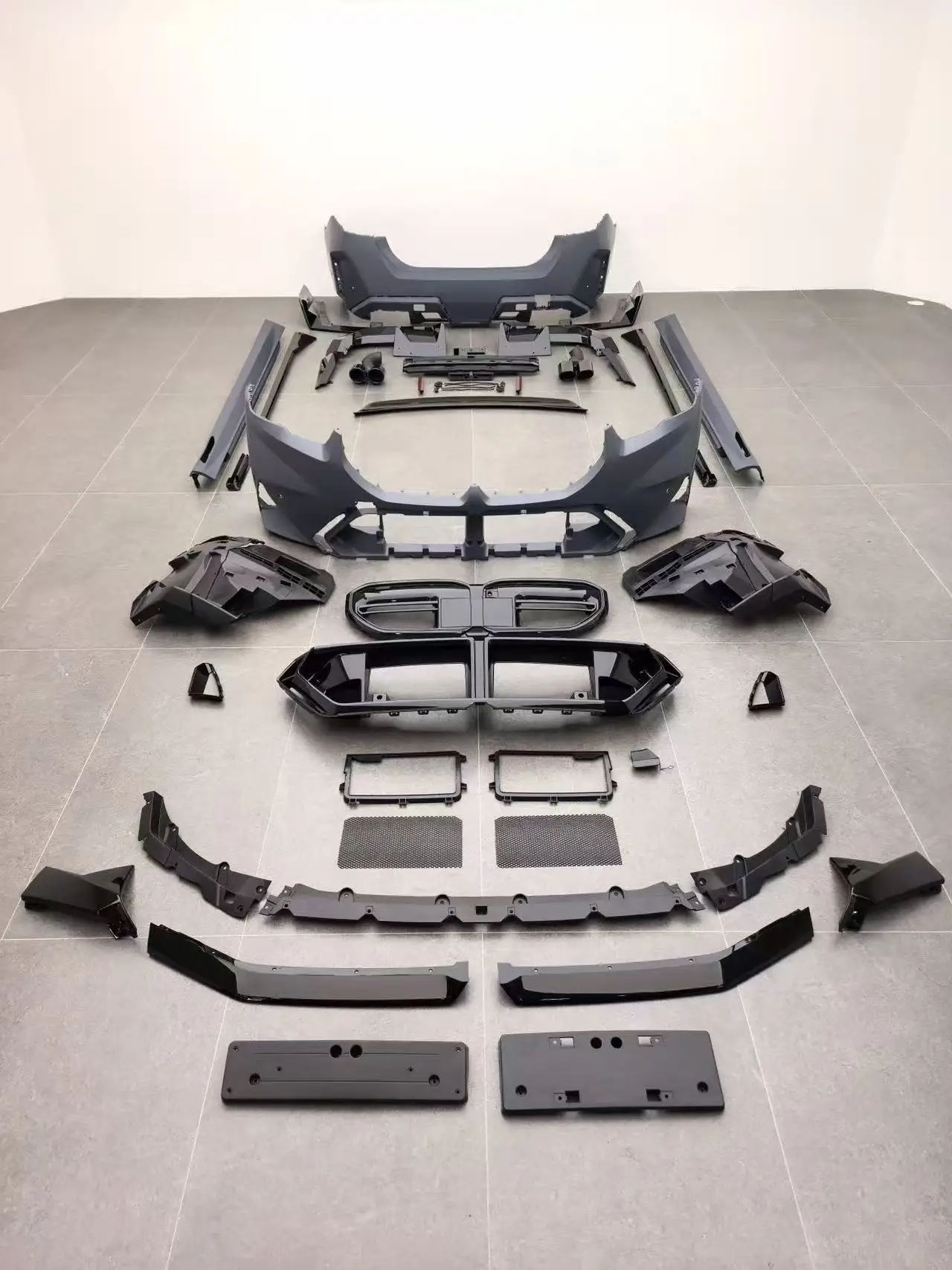 New Style M4 Style Retrofit Body Kit for BMW 4 Series G22/G23 2020-2025, M4 Conversion Kit with Grille, Side Skirts and Rear Exh