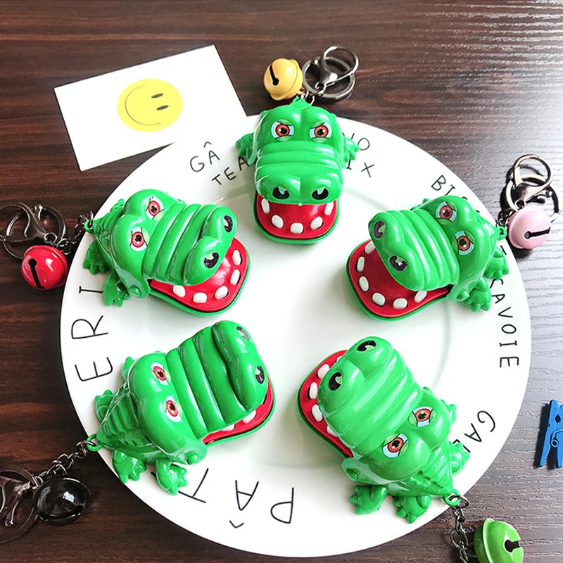 Creative Biting Finger Crocodile Keychain Children And Adults Depressurize Game Fun Toys Keyring Backpack Pendant Jewelry Gifts