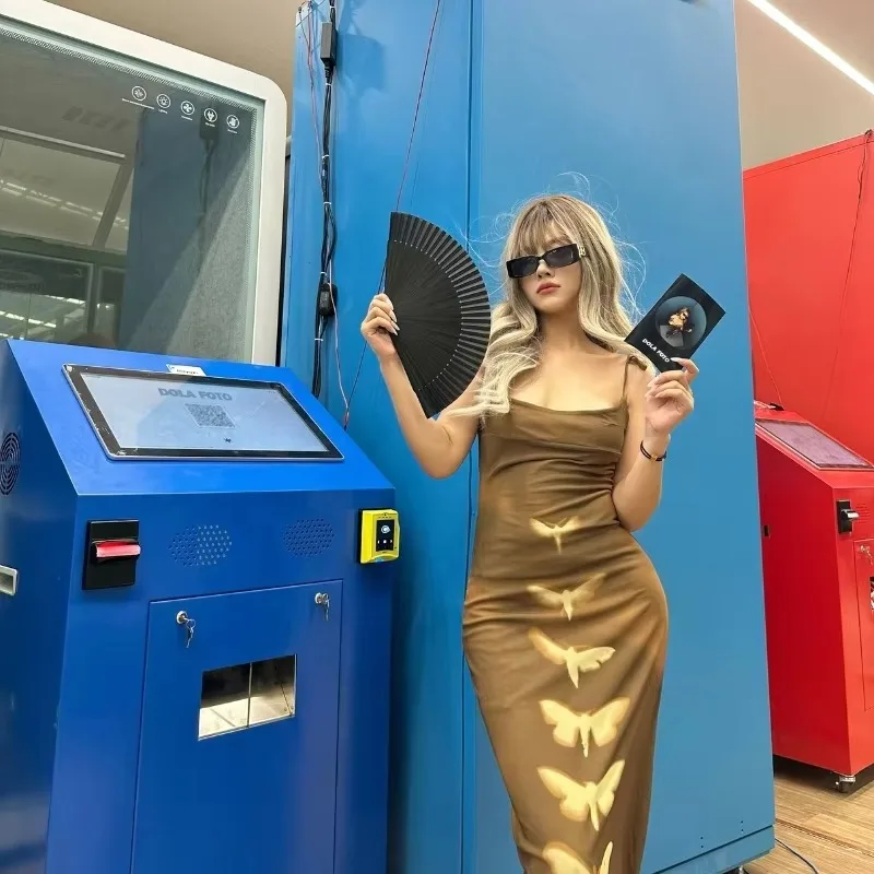 معدات كشك الصور ذات الزاوية المجهزة بكاميرا LR عالية الوضوح لتصوير الرسوم المتحركة GIF الإلكترونية