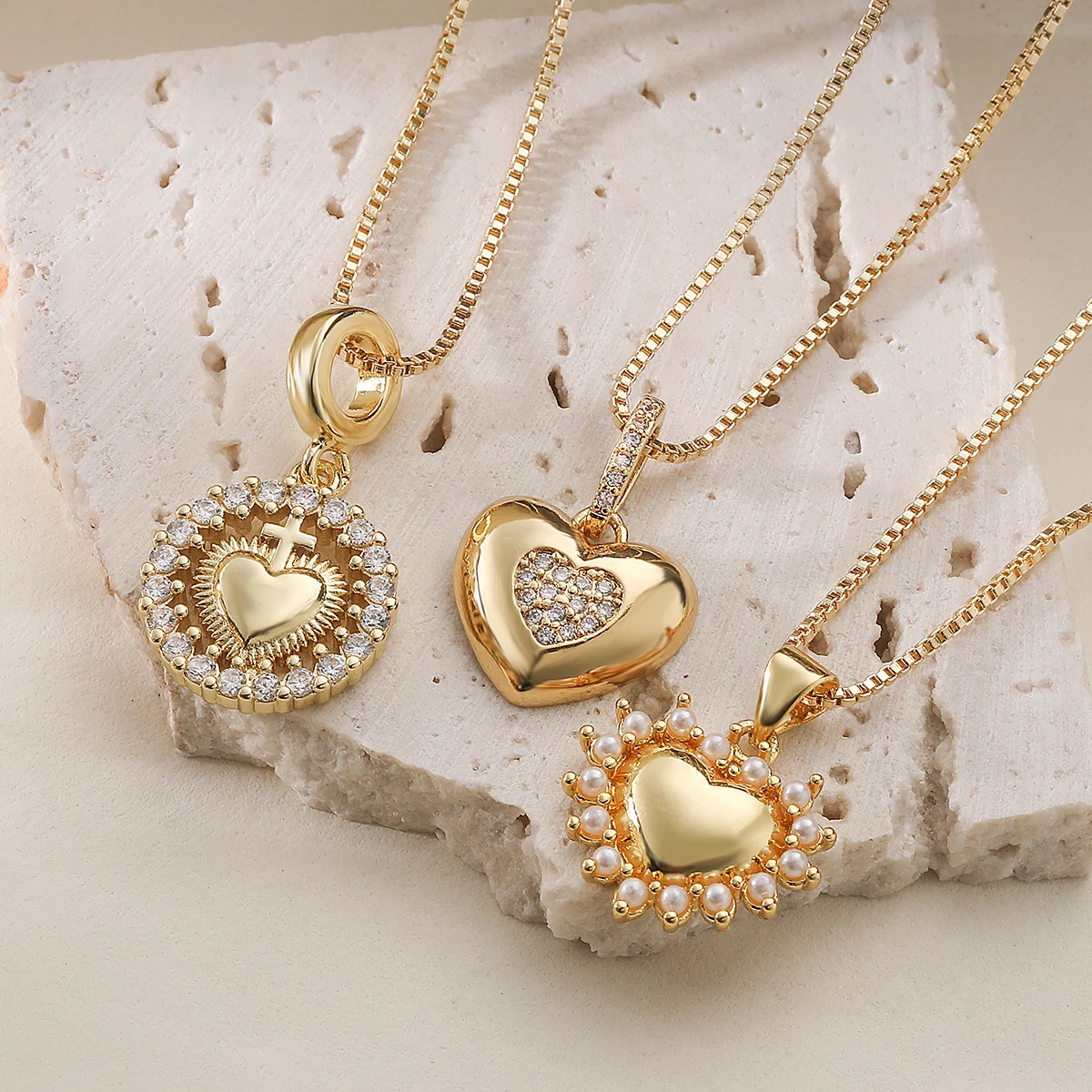New Arrived Daily Wear Delicate Heart Pendant Necklace Gold Plated Cubic Zirconia & Pearl Inlaid Office Women Jewelry