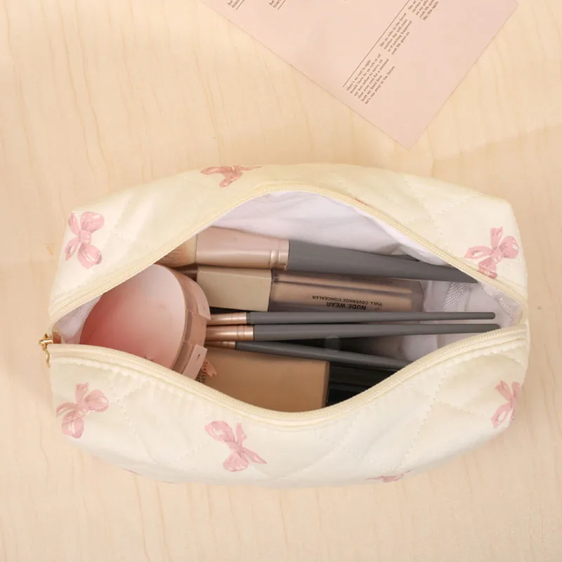 Floral gesteppte Kosmetiktasche Damen Reißverschluss Lippenstift Make-up Pinsel Aufbewahrungstasche Kopfhörer Datenkabel Brieftasche Student Bleistift Tasche Fall