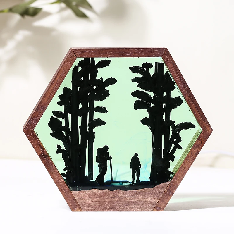 Forest Hiking Theme Organism Resin Table Light Creactive Art Decoration Mountaineering Hiker Figure Night Light  USB Charge