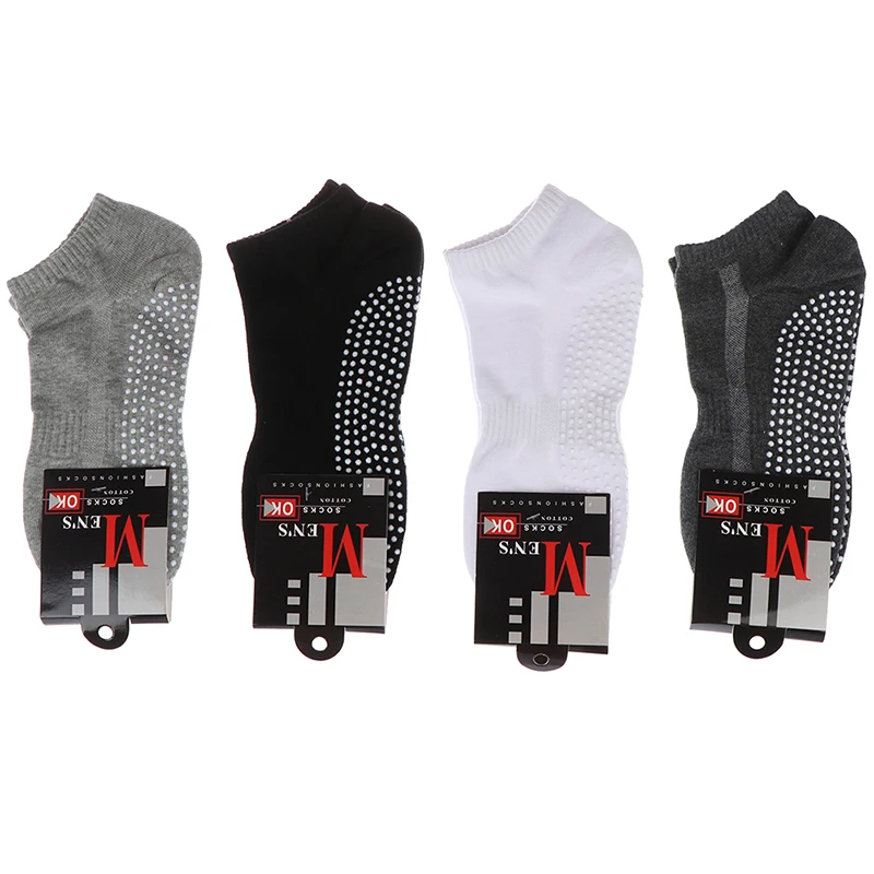 

Men's Cotton Non-slip Yoga Socks with Grips Breathable Anti Skid Floor Socks for Pilates Gym Fitness Size 39-441