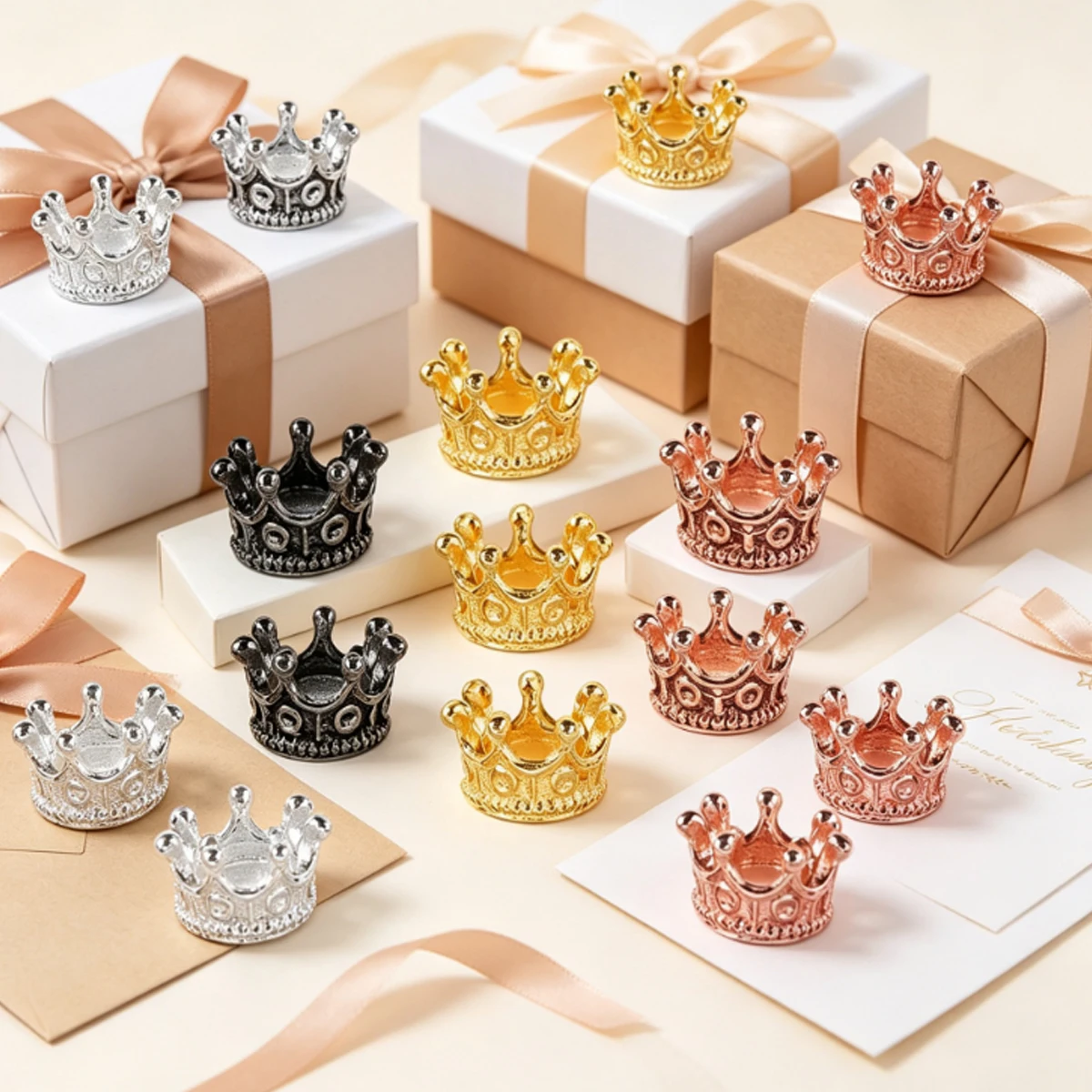 15Pcs Mini Vintage Crown Ornaments, Versatile Decor Set for Architectural Models, Home Embellishments, Party Additions ZSY