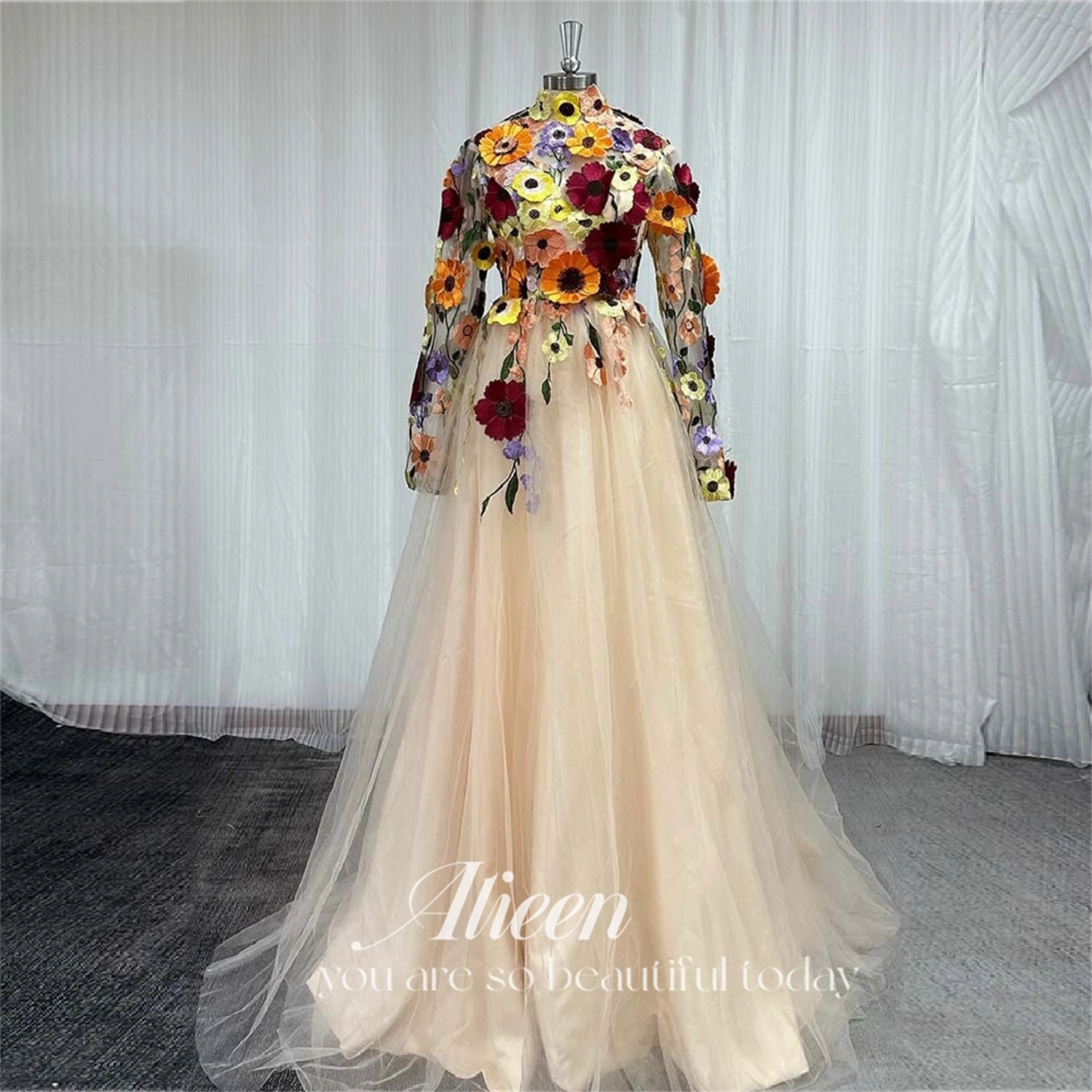 

Aileen 3D Flowers Women's Evening Dresses Women Dresses for Weddings Round Neck Line A Elegant Evening Dress Wedding Queue Prom