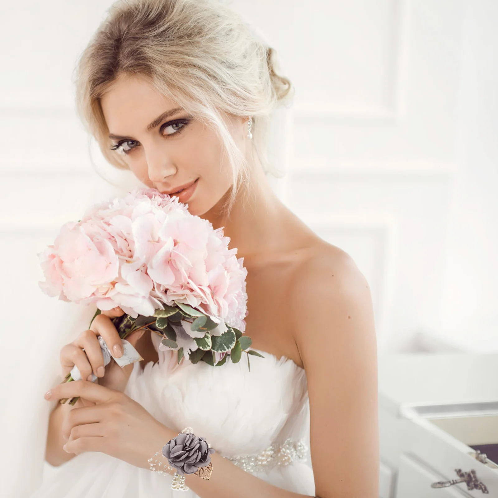 

2Pcs Chest Flower Wristlet Elegant Artificial Leaf Ribbon Wedding Wrist Corsage for Bride Bridesmaid Bohemian Country French