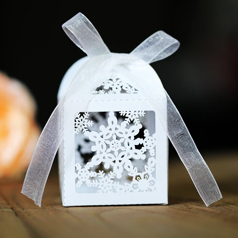 

50/100 Christmas tree Candy Box Snowflake Bell Packaging Gift Box Birthday Baptism Xmas Wedding Party Decoration Favor Supplies