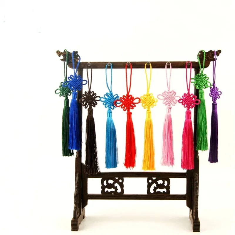 100 Chinese Knots, One Of The Symbols Of Traditional Chinese Culture, Represents Happiness, Peace, Wishes And Other Good Wishes.