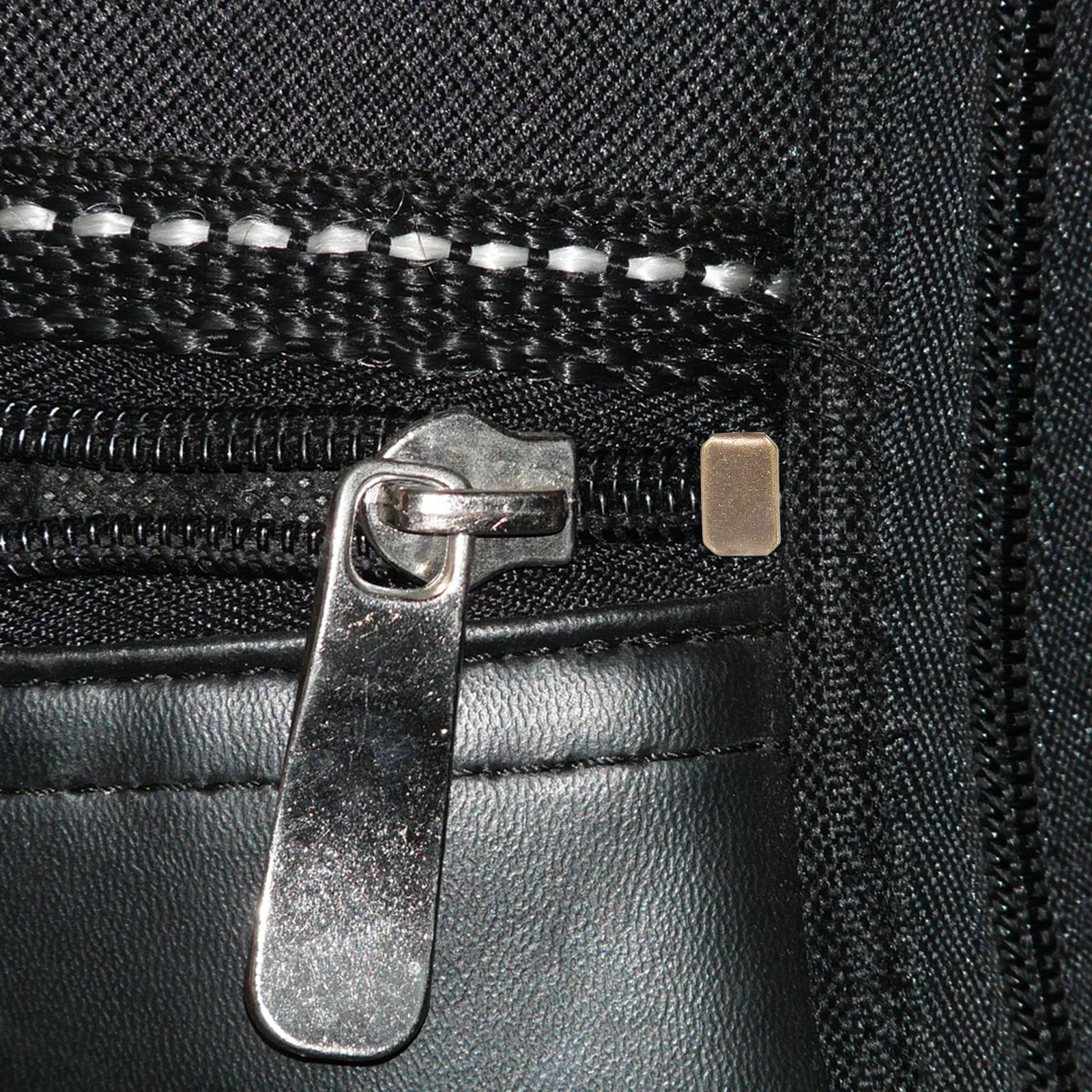 

1Set Durable Zipper Stopper Repair Kit Mini Size Metal Replacement for Clothing Bags Tents Backpacks Jackets Coats Purses