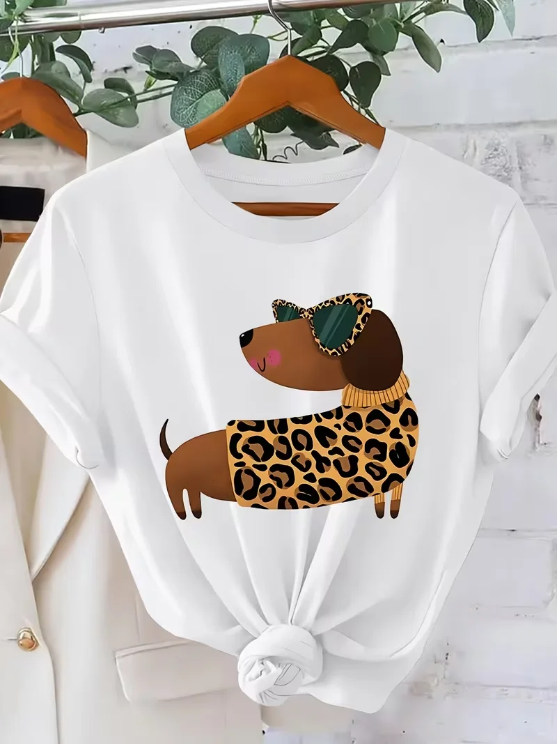 Funny Weiner Dog T-Shirt Leopard Glasses Dachshund Graphic Tee Dog Mom Gift Summer Short Sleeve Casual Women Fashion Top