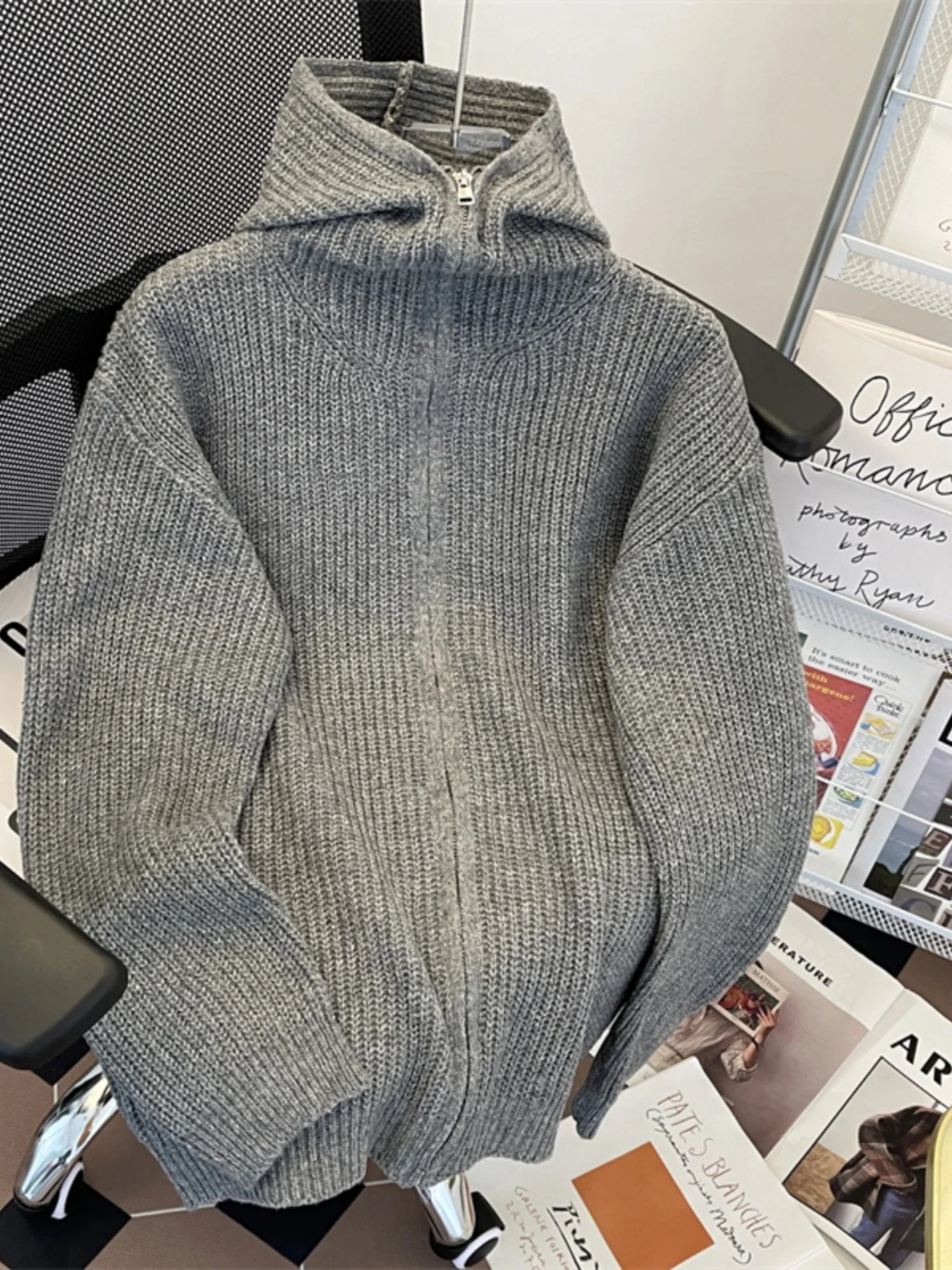 Kardigan Rajut Retro Amerika Model Terbuka untuk Pria, Longgar, Berkerudung, Trendi Musim Gugur Musim Dingin, Mantel Santai untuk Pasangan, Kasual untuk Kaum Muda, Lengan Panjang