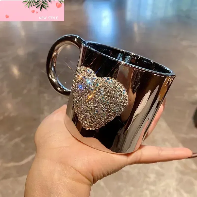 

Luxury Diamond Glass Mug Portable Milk Tea Cup Water Mugs Sparkling Rhinestone Heart Coffee Mug Home Office Cups Creative Gifts
