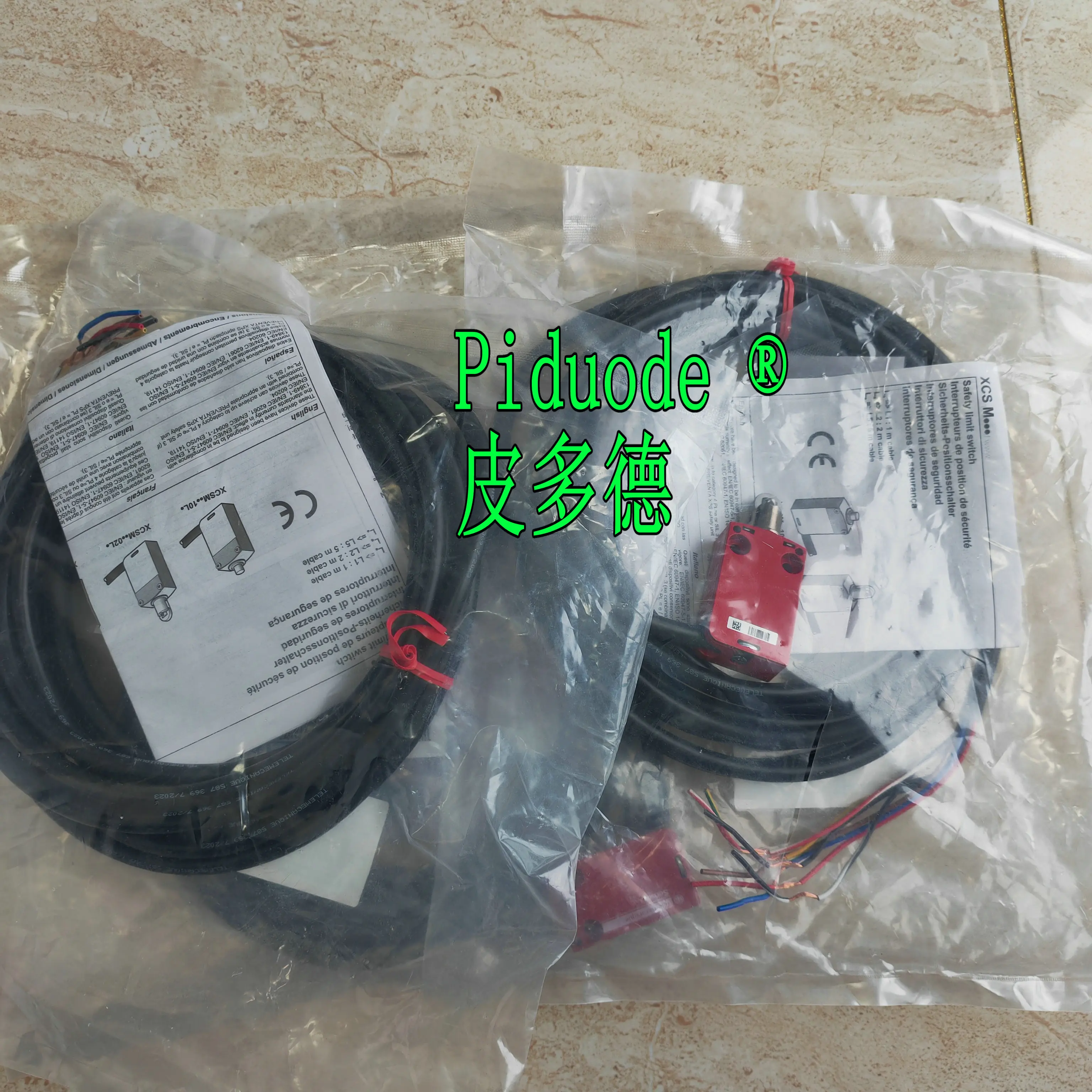 Telemecanique XCSM3902L5, tout neuf, original