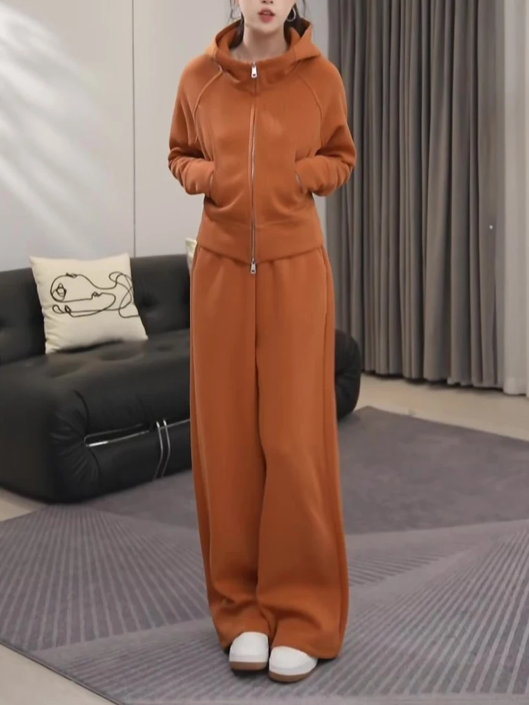 

Fashionable Casual Sportswear Set Women's Spring 2026 Korean Style Jacket Top Wide Leg Pants Two Piece Set Age Defying