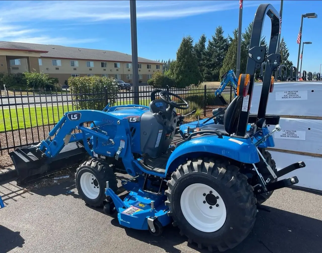 ركوب جرار جزازة العشب مع الجرافة الأمامية 4WD 4x4 محمل جزازة العشب #5