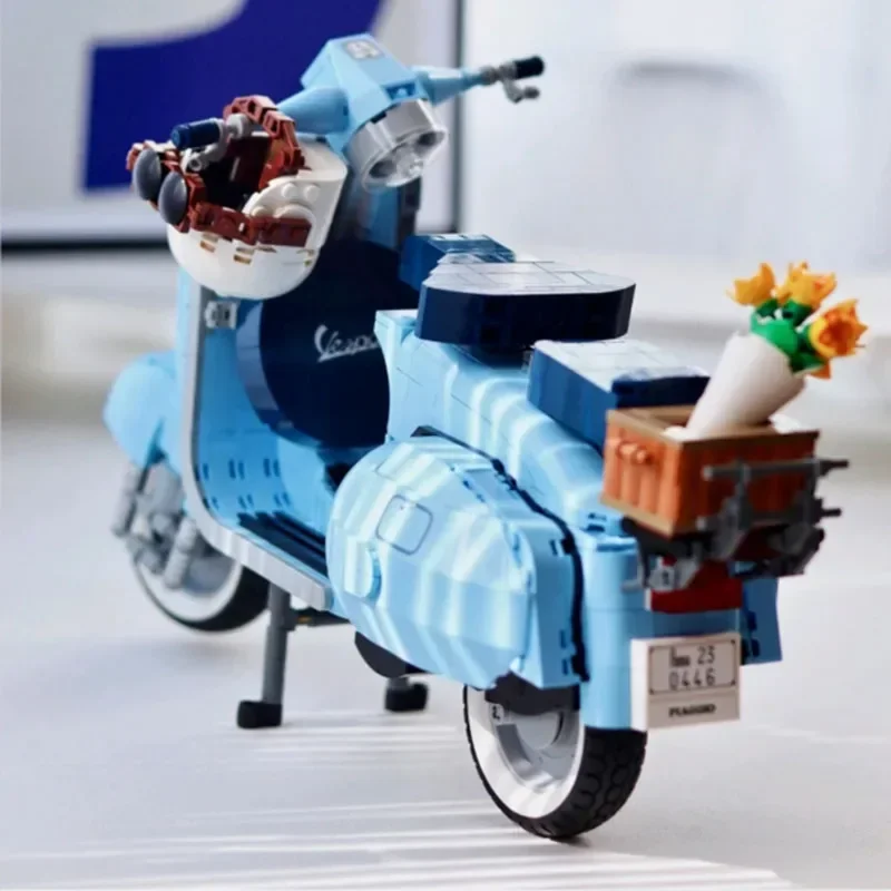 1106PCS City Girls Roman Holiday Motorcycle Building Blocks Bricks Technical Creators 10298 Model Toys for Kids Birthday Gift