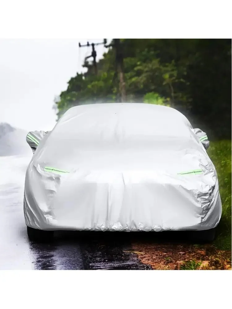Autoabdeckung für Außenbereich Vollständiger Schutz Silberne Schneeabdeckung Sonnenschutz Staubdichte Schutzhülle Universal für Schräghecklimousine SUV