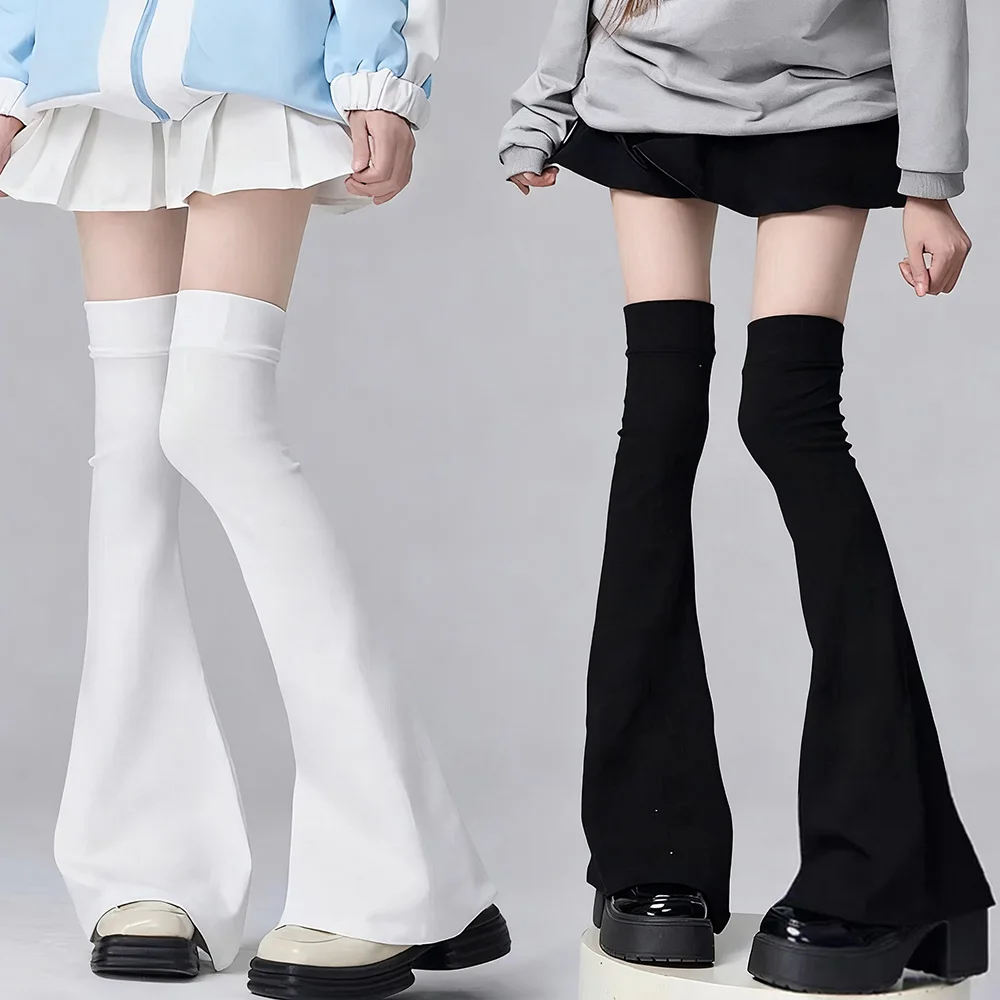 Scaldamuscoli sopra il ginocchio a forma di corno in stile giapponese Calze Lolita JK gotiche bianche nere Maniche per gambe calde a prova di freddo per esterni invernali